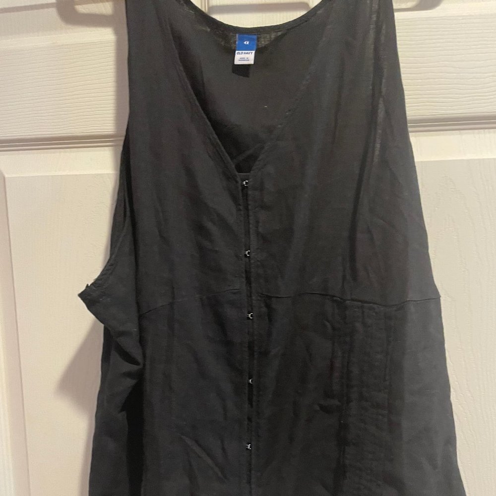 Old Navy Black Sleeveless Top  4x